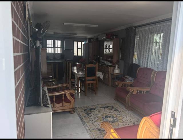 1 BEDROOM PROPERTY TO RENT IN RESERVOIR HILLS
